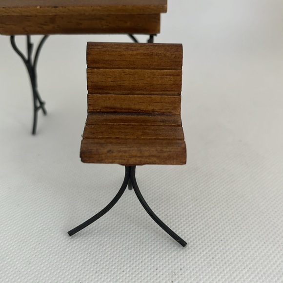 Dollhouse furniture schoolhouse desk and chair vintage - Picture 5 of 8